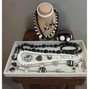 Black and White Vintage Jewelry Lot Bulk Resellers